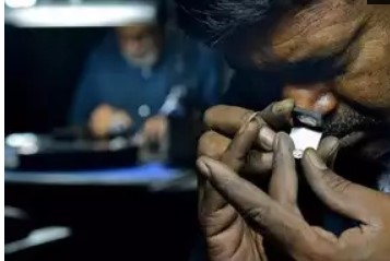 Global Glut Slashes Indian Lab-grown Diamond Prices by 45% in FY24 and more.